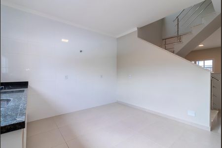 Casa à venda com 179m², 3 quartos e 2 vagas Casa à venda com 179m², 3 quartos e 2 vagasCozinha