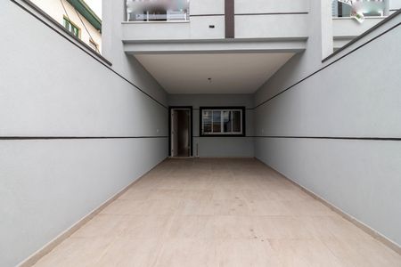 Casa à venda com 179m², 3 quartos e 2 vagas Casa à venda com 179m², 3 quartos e 2 vagasGaragem