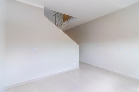 Casa à venda com 179m², 3 quartos e 2 vagas Casa à venda com 179m², 3 quartos e 2 vagasCozinha