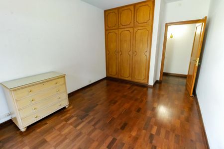 Casa à venda com 1157m², 6 quartos e 8 vagasQuarto 2