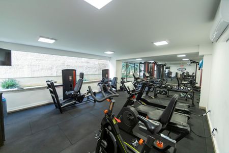 Apartamento à venda com 127m², 4 quartos e 2 vagas Apartamento à venda com 127m², 4 quartos e 2 vagasÁrea comum - Academia