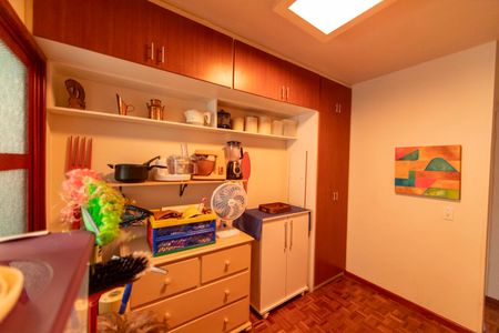 Apartamento à venda com 127m², 4 quartos e 2 vagas Apartamento à venda com 127m², 4 quartos e 2 vagasQuarto