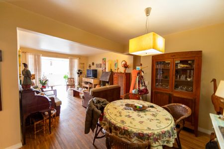 Apartamento à venda com 127m², 4 quartos e 2 vagas Apartamento à venda com 127m², 4 quartos e 2 vagasSala