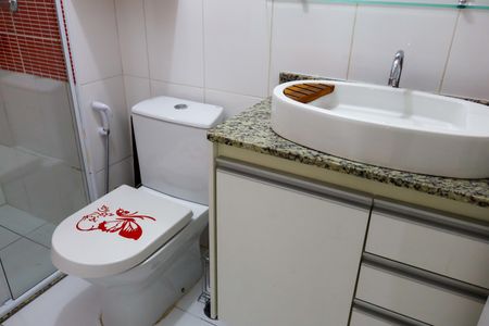 Apartamento para alugar com 80m², 3 quartos e 1 vaga Apartamento para alugar com 80m², 3 quartos e 1 vagaBanheiro da Suíte