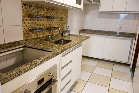 Apartamento para alugar com 80m², 3 quartos e 1 vaga Apartamento para alugar com 80m², 3 quartos e 1 vagaCozinha