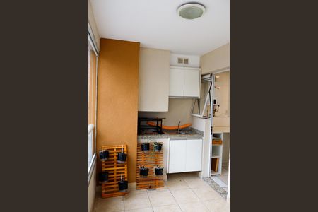Apartamento para alugar com 80m², 3 quartos e 1 vaga Apartamento para alugar com 80m², 3 quartos e 1 vagaSacada