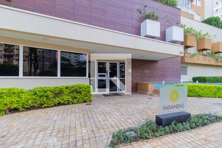 Apartamento para alugar com 80m², 3 quartos e 1 vaga Apartamento para alugar com 80m², 3 quartos e 1 vagaFachada