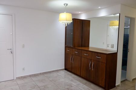 Apartamento para alugar com 80m², 3 quartos e 1 vaga Apartamento para alugar com 80m², 3 quartos e 1 vagaSala