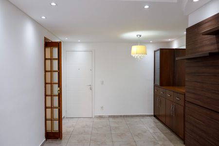 Apartamento para alugar com 80m², 3 quartos e 1 vaga Apartamento para alugar com 80m², 3 quartos e 1 vagaSala
