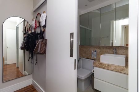 Apartamento à venda com 82m², 3 quartos e 2 vagasBanheiro da Suíte 1