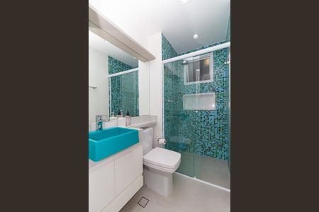 Apartamento à venda com 82m², 3 quartos e 2 vagasBanheiro 