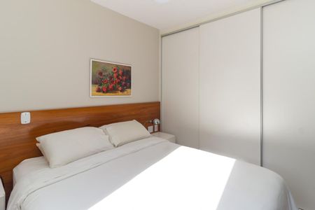 Apartamento à venda com 82m², 3 quartos e 2 vagasSuíte 1