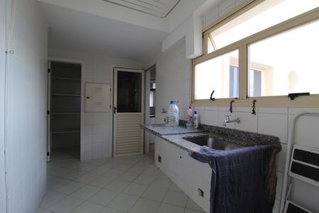 Apartamento à venda com 154m², 4 quartos e 3 vagasÁrea de Serviço