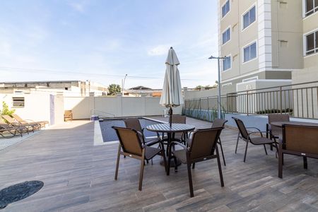 Apartamento para alugar com 200m², 2 quartos e 1 vagaÁrea comum - Piscina