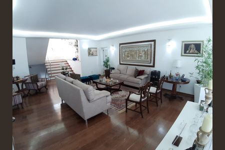 Casa de condomínio à venda com 570m², 5 quartos e 4 vagasFoto 08