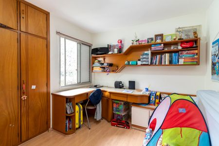 Apartamento à venda com 106m², 3 quartos e 2 vagasQuarto 