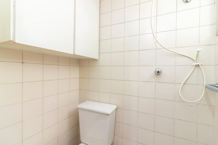 Apartamento à venda com 106m², 3 quartos e 2 vagasBanheiro de Serviço