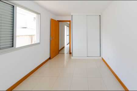Apartamento à venda com 130m², 3 quartos e 2 vagasQuarto 1