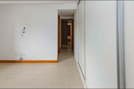 Apartamento à venda com 130m², 3 quartos e 2 vagasSuíte