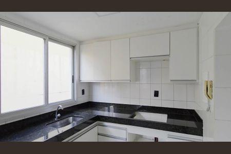 Apartamento à venda com 130m², 3 quartos e 2 vagasCozinha