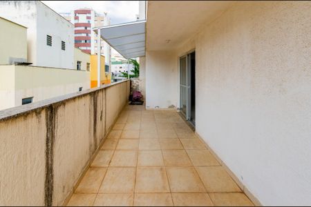 Apartamento à venda com 130m², 3 quartos e 2 vagasVaranda