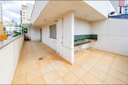 Apartamento à venda com 130m², 3 quartos e 2 vagasVaranda