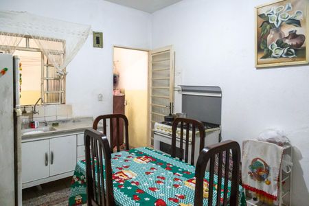 Casa à venda com 350m², 6 quartos e 2 vagasCasa 3 - Cozinha