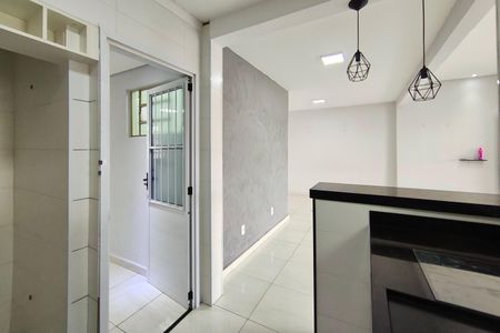 Casa à venda com 230m², 4 quartos e 2 vagas Casa à venda com 230m², 4 quartos e 2 vagasCozinha