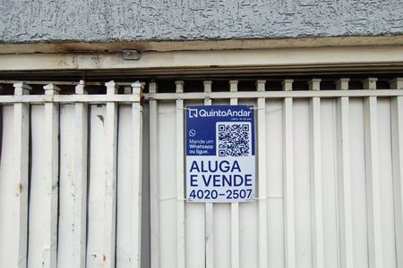 Casa à venda com 230m², 4 quartos e 2 vagas Casa à venda com 230m², 4 quartos e 2 vagasPlaca
