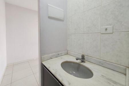 Casa à venda com 230m², 4 quartos e 2 vagas Casa à venda com 230m², 4 quartos e 2 vagasBanheiro Social