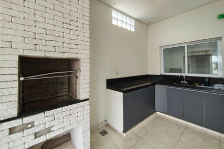 Casa à venda com 230m², 4 quartos e 2 vagas Casa à venda com 230m², 4 quartos e 2 vagasVaranda gourmet