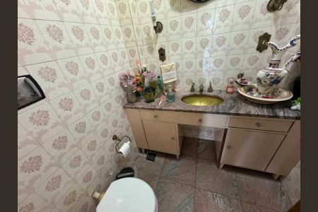 Casa de condomínio à venda com 168m², 3 quartos e 2 vagas