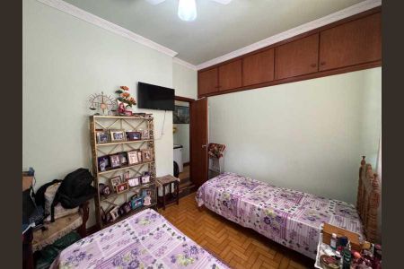 Casa de condomínio à venda com 168m², 3 quartos e 2 vagas