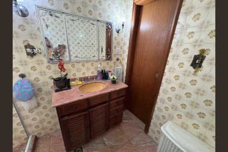 Casa de condomínio à venda com 168m², 3 quartos e 2 vagas