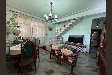 Casa de condomínio à venda com 168m², 3 quartos e 2 vagas