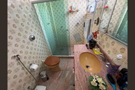 Casa de condomínio à venda com 168m², 3 quartos e 2 vagas