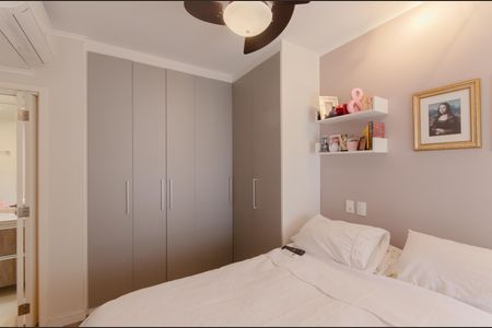 Apartamento à venda com 82m², 2 quartos e 2 vagasSuíte