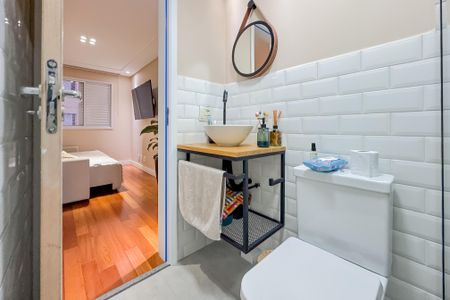 Apartamento à venda com 67m², 2 quartos e 1 vagaBanheiro Corredor