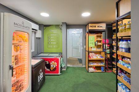 Apartamento à venda com 67m², 2 quartos e 1 vagaMercado 24 Horas