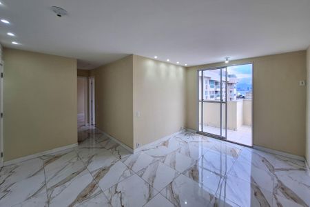 Apartamento à venda com 87m², 2 quartos e 1 vaga Apartamento à venda com 87m², 2 quartos e 1 vagaSala