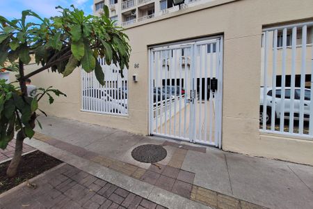 Apartamento à venda com 87m², 2 quartos e 1 vaga Apartamento à venda com 87m², 2 quartos e 1 vagaFachada