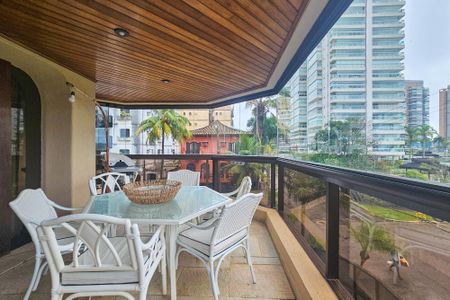 Apartamento para alugar com 170m², 3 quartos e 2 vagasVaranda