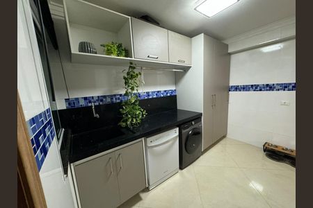 Casa à venda com 300m², 3 quartos e 3 vagascozinha