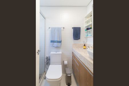 Casa de condomínio à venda com 197m², 3 quartos e 2 vagasBanheiro Suíte 