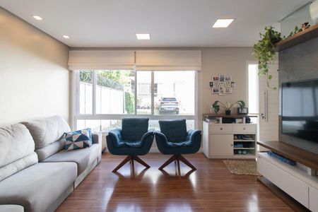 Casa de condomínio à venda com 197m², 3 quartos e 2 vagasSala