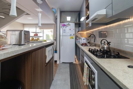 Casa de condomínio à venda com 197m², 3 quartos e 2 vagasCozinha e Área de Serviço