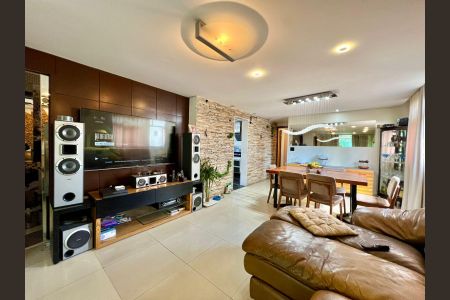 Apartamento para alugar com 140m², 4 quartos e 2 vagasSala