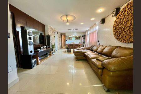 Apartamento para alugar com 140m², 4 quartos e 2 vagasSala