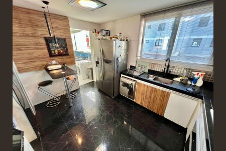 Apartamento para alugar com 140m², 4 quartos e 2 vagasCozinha