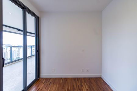 Apartamento para alugar com 145m², 3 quartos e 2 vagasSuíte 2